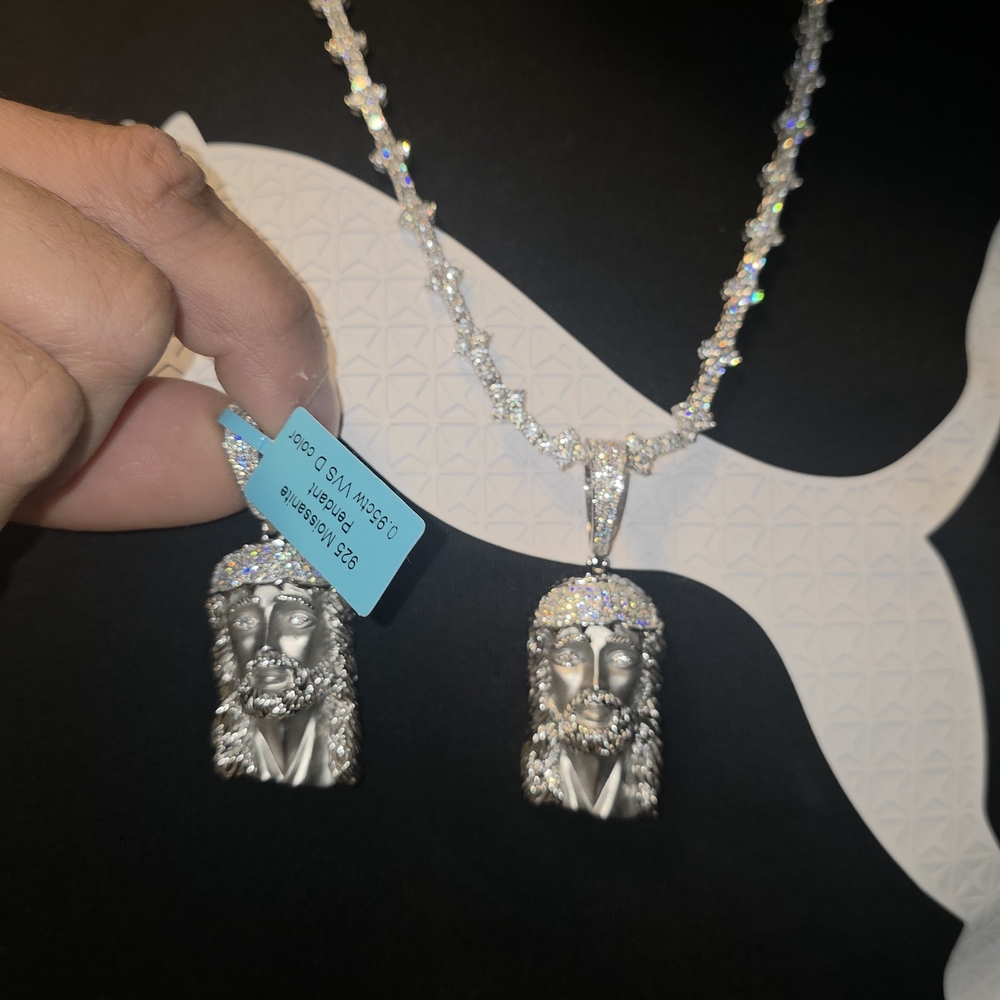 💎 Iced Out Jesus Piece Pendant – Moissanite | 925 Silver (Rhodium Plated) 💎 - Picture 6 of 14